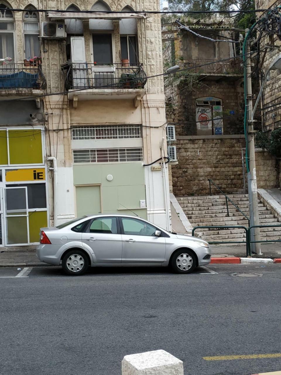 Apartamento Studio Apt Great Location Heart Of Downtown District Haifa Exterior foto