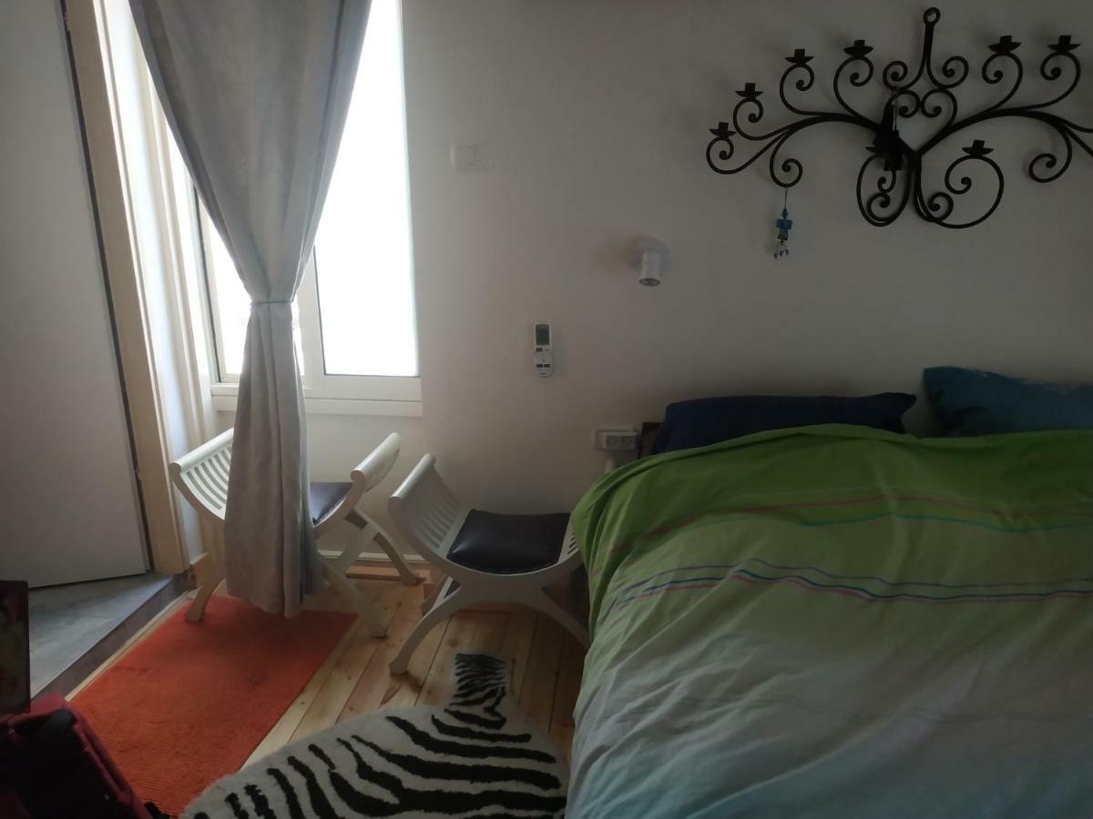 Apartamento Studio Apt Great Location Heart Of Downtown District Haifa Exterior foto