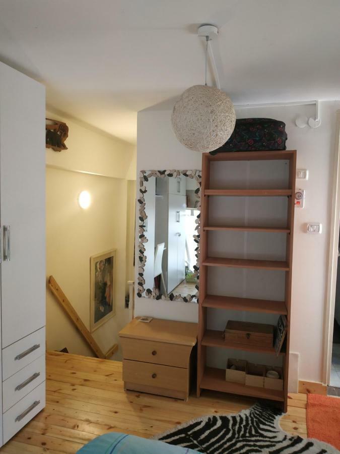 Apartamento Studio Apt Great Location Heart Of Downtown District Haifa Exterior foto
