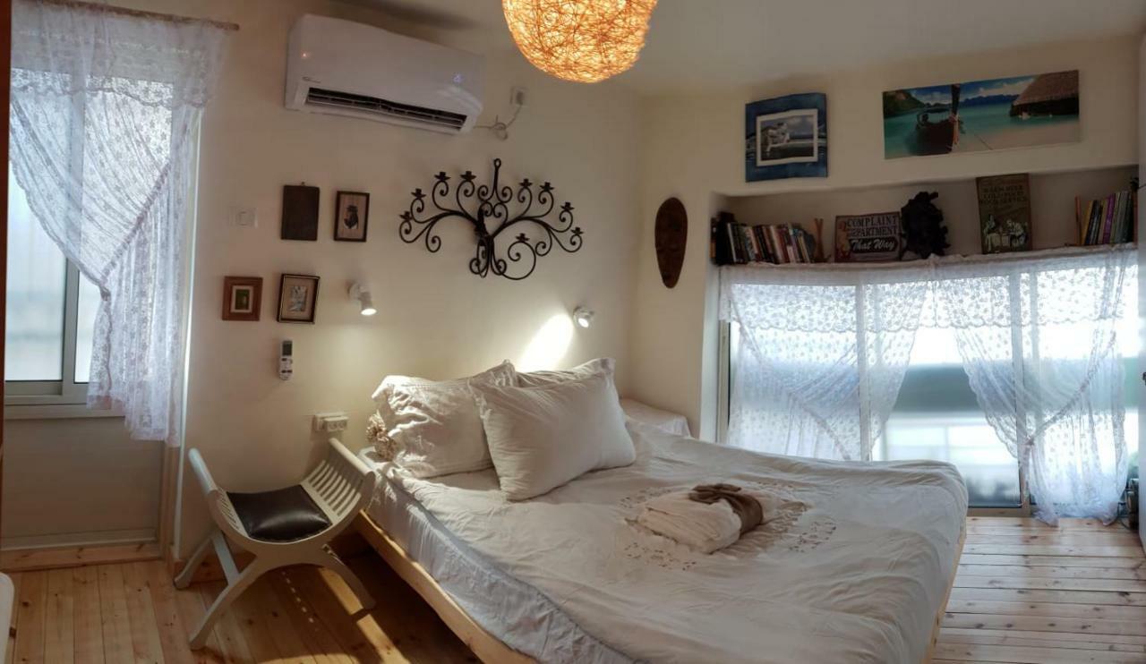 Apartamento Studio Apt Great Location Heart Of Downtown District Haifa Exterior foto